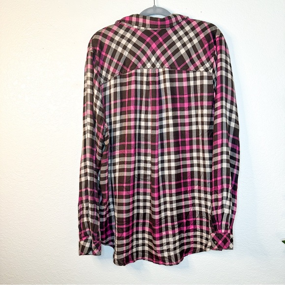 NWT Casa cabana pink and purple button down plaid blouse - Picture 2 of 7